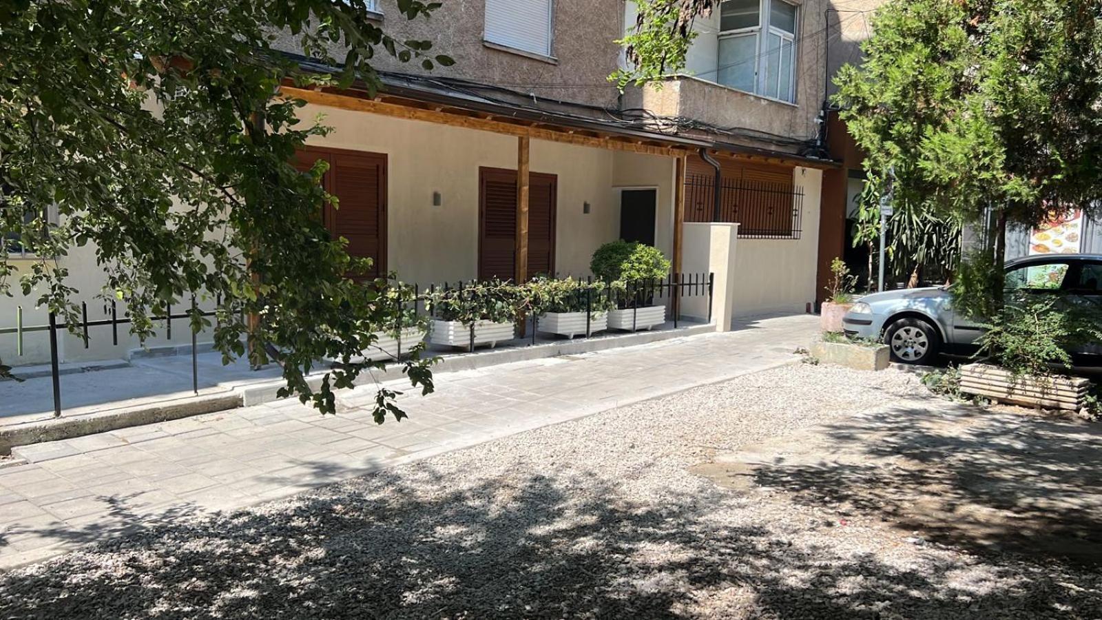 Pietro Guesthouse 3 Tirana Exterior photo